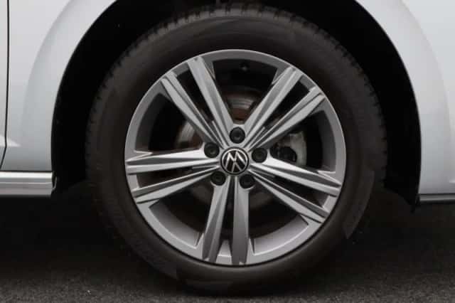Volkswagen Polo (2021) thumbnail 5