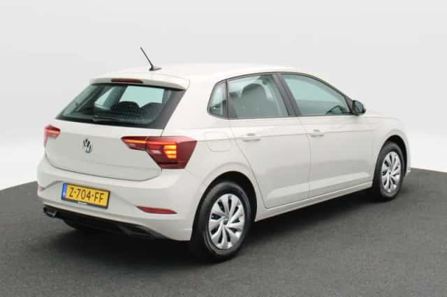 Volkswagen Polo (2024) thumbnail 2