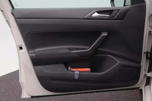 Volkswagen Polo (2024) thumbnail 17