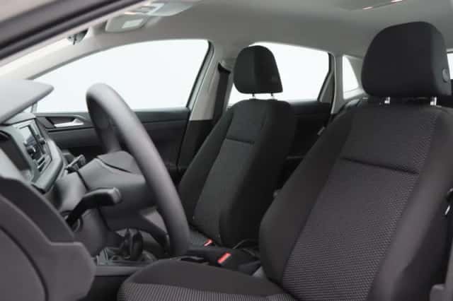 Volkswagen Polo (2024) thumbnail 5