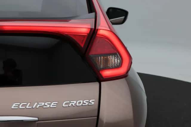 Mitsubishi Eclipse Cross (2018) thumbnail 12
