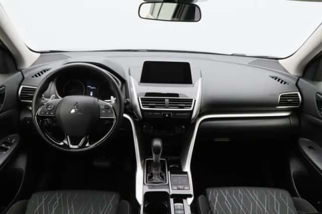 Mitsubishi Eclipse Cross (2018) thumbnail 31
