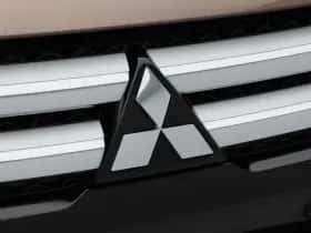 Mitsubishi Eclipse Cross (2018) thumbnail 9