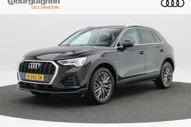 Audi Q3 (2023) thumbnail 1