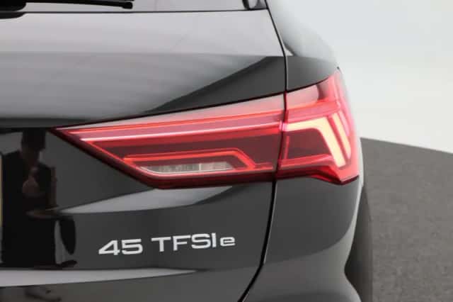 Audi Q3 (2023) thumbnail 12