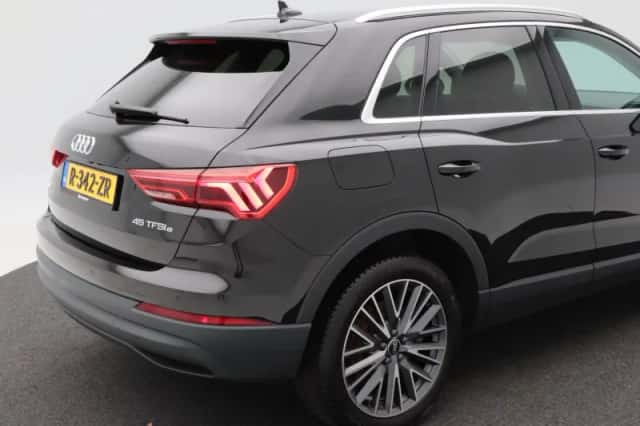 Audi Q3 (2023) thumbnail 13