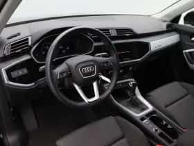 Audi Q3 (2023) thumbnail 3