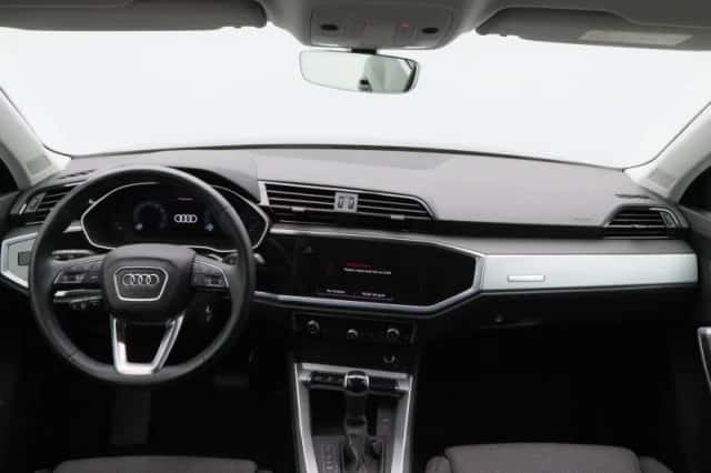Audi Q3 (2023) thumbnail 37