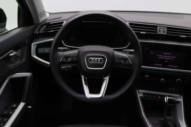 Audi Q3 (2023) thumbnail 38