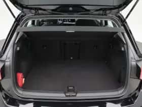 Volkswagen Golf (2023) thumbnail 13