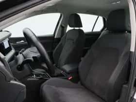 Volkswagen Golf (2023) thumbnail 16