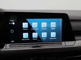 Volkswagen Golf (2023) thumbnail 21