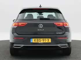 Volkswagen Golf (2023) thumbnail 5