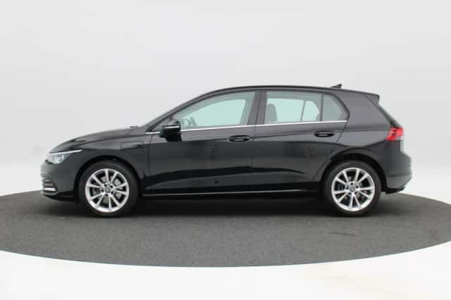 Volkswagen Golf (2023) thumbnail 7