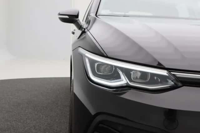 Volkswagen Golf (2023) thumbnail 8