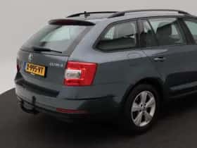 Škoda Octavia (2019) thumbnail 13