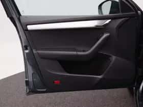 Škoda Octavia (2019) thumbnail 17