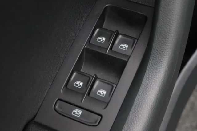Škoda Octavia (2019) thumbnail 18