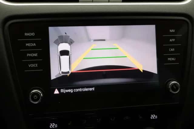 Škoda Octavia (2019) thumbnail 26
