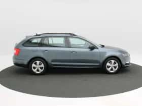 Škoda Octavia (2019) thumbnail 6