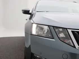 Škoda Octavia (2019) thumbnail 8