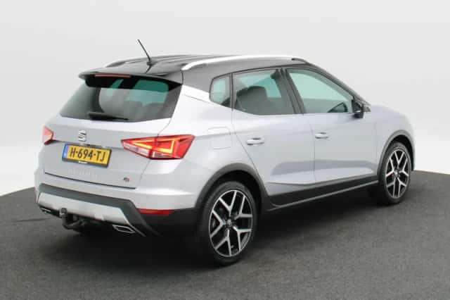 SEAT Arona (2020) thumbnail 2