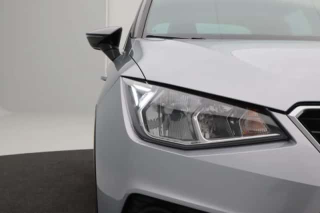SEAT Arona (2020) thumbnail 8