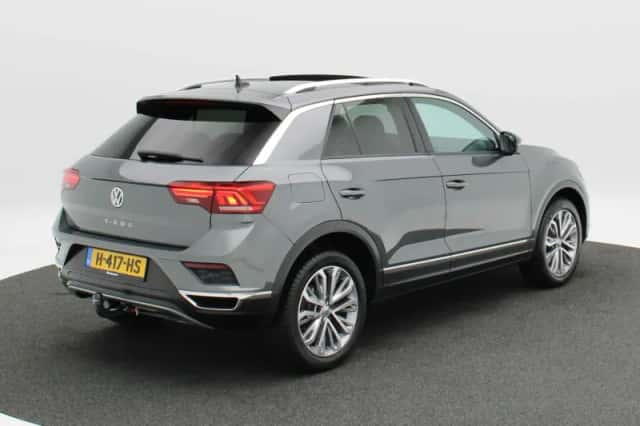 Volkswagen T-Roc (2020) thumbnail 2