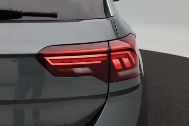 Volkswagen T-Roc (2020) thumbnail 12
