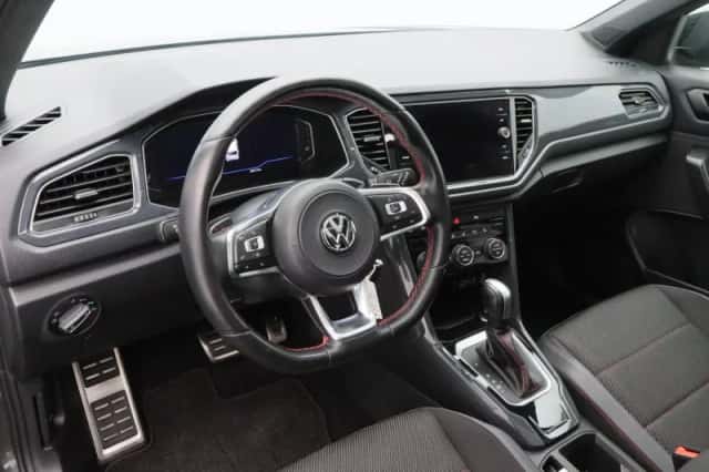Volkswagen T-Roc (2020) thumbnail 3