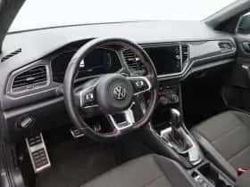Volkswagen T-Roc (2020) thumbnail 3