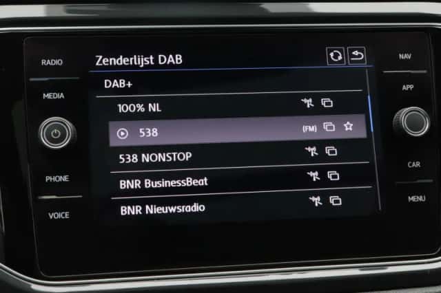 Volkswagen T-Roc (2020) thumbnail 26