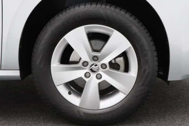 Škoda Kamiq (2022) thumbnail 11