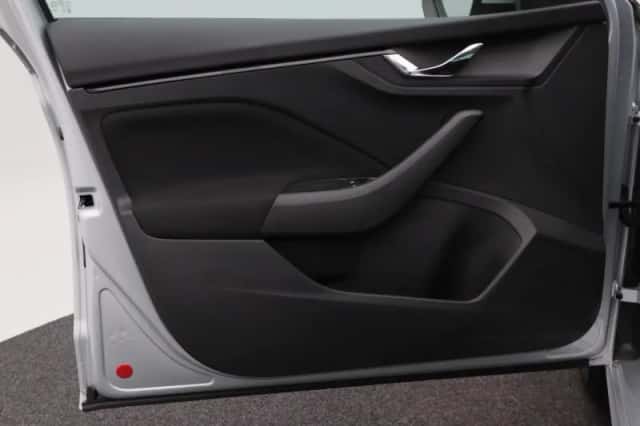 Škoda Kamiq (2022) thumbnail 16