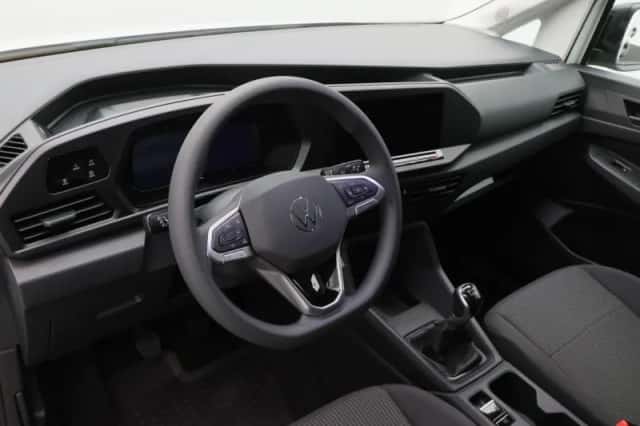 Volkswagen Caddy (2024) thumbnail 3