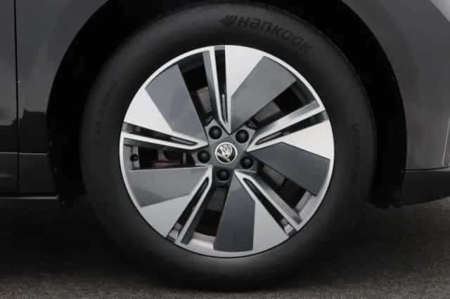 Škoda Enyaq (2022) thumbnail 11