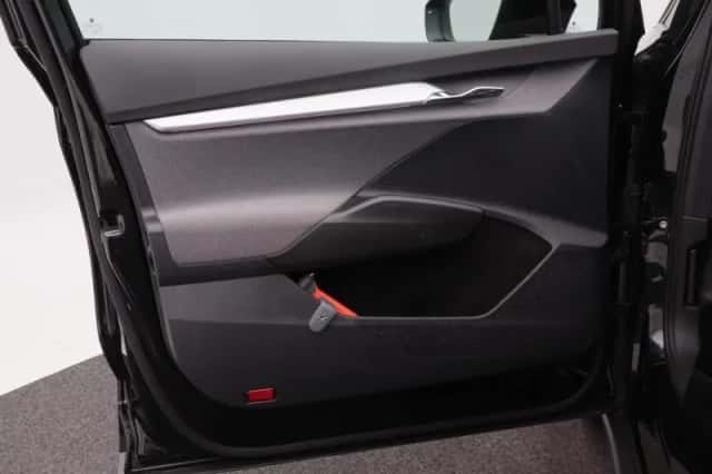 Škoda Enyaq (2022) thumbnail 16