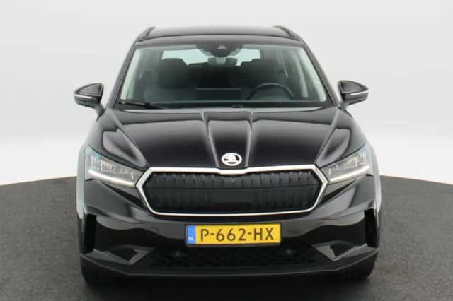 Škoda Enyaq (2022) thumbnail 4
