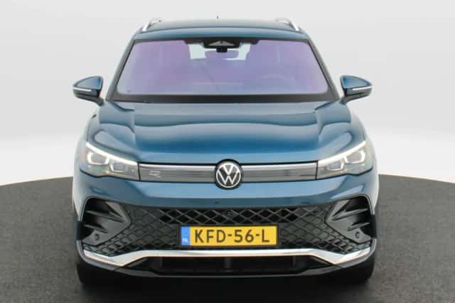 Volkswagen Tiguan (2024) thumbnail 5