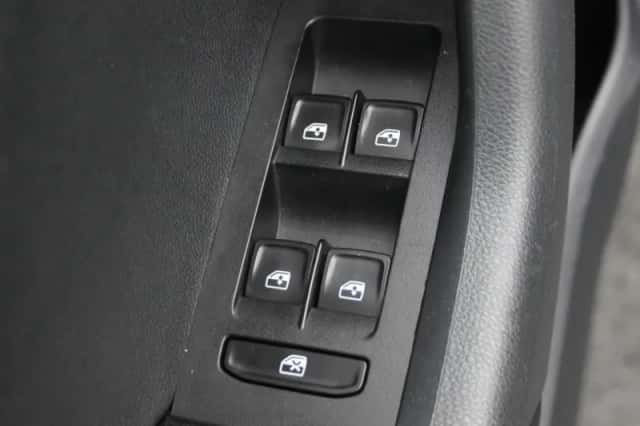 Škoda Octavia (2018) thumbnail 17