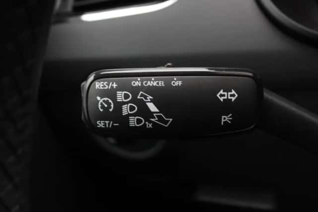 Škoda Octavia (2018) thumbnail 20