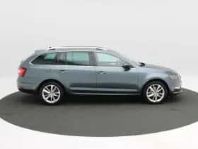 Škoda Octavia thumbnail 5