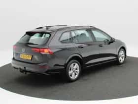 Volkswagen Golf (2023) thumbnail 2