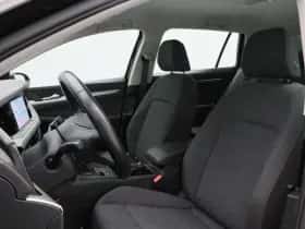 Volkswagen Golf (2023) thumbnail 17