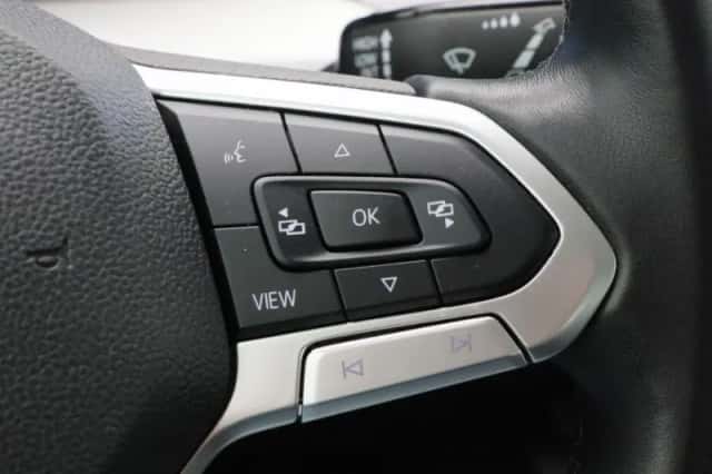 Volkswagen Golf (2023) thumbnail 20