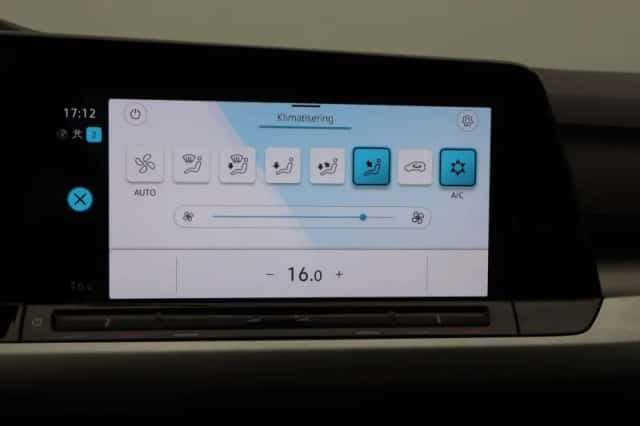 Volkswagen Golf (2023) thumbnail 25