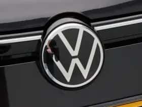 Volkswagen Golf (2023) thumbnail 9