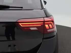 Volkswagen T-Roc (2022) thumbnail 12