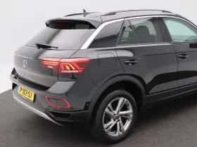 Volkswagen T-Roc (2022) thumbnail 13