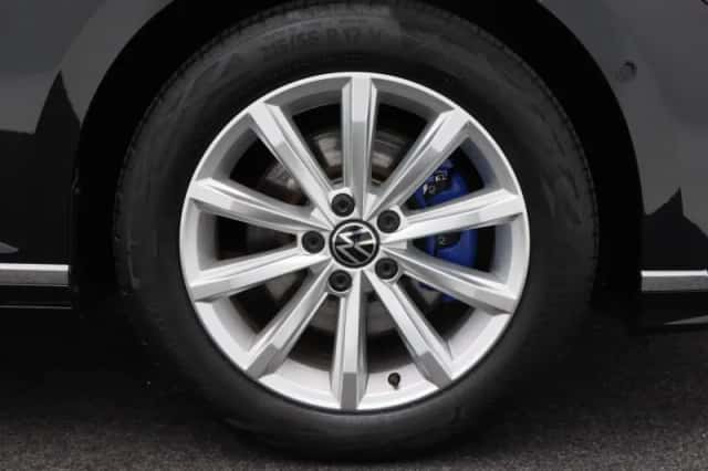 Volkswagen Passat (2022) thumbnail 12